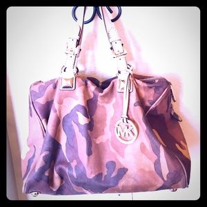 Michael Kors Grayson Camo handbag